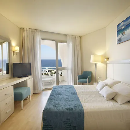 The Golden Coast Szálloda Pernera