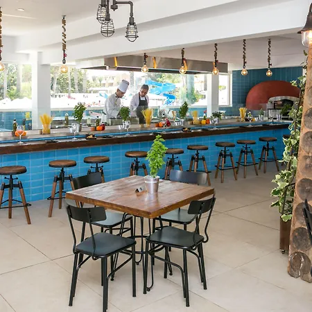 The Golden Coast 4* Pernera