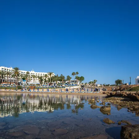 Hotel The Golden Coast 4*