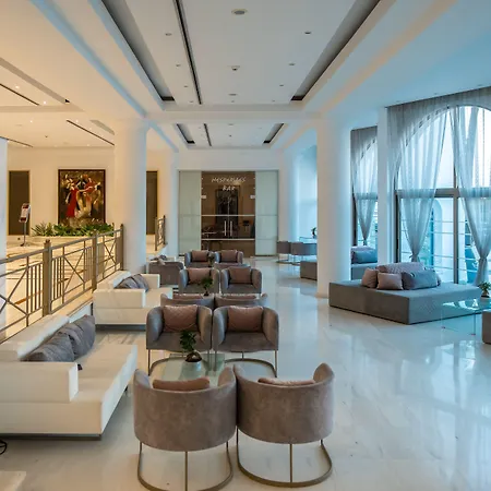 The Golden Coast Hotel 4*