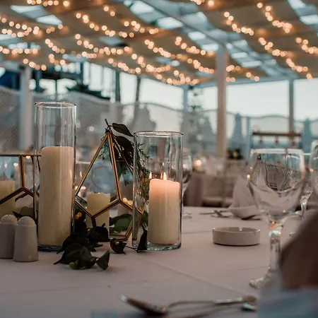 Szálloda The Golden Coast Pernera