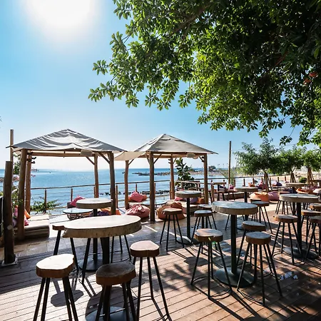 The Golden Coast Hotel Pernera