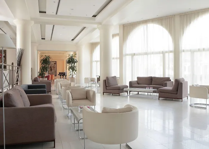 Hotel The Golden Coast Pernera