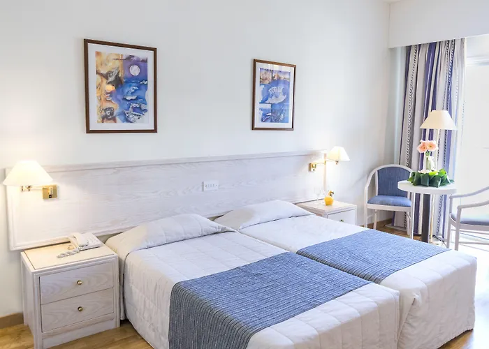 The Golden Coast Hotel Pernera