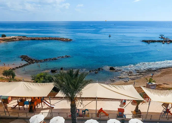 The Golden Coast Hotel